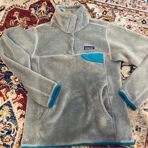 Patagonia Gray and Teal Women's Fleece